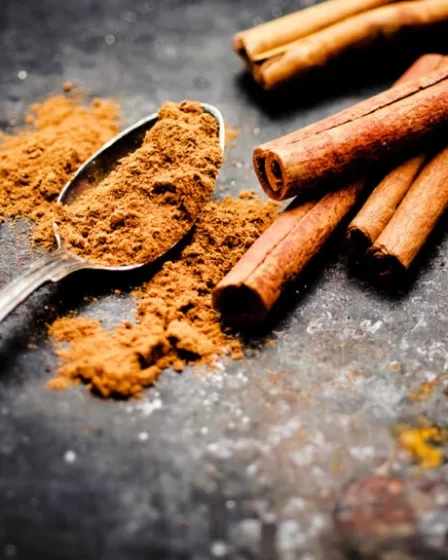 The Amazing Benefits of Cinnamon Water