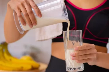 छेना का पानी पीने से सेहत को मिलते हैं ये खास फायदे, जानें सेवन का तरीका