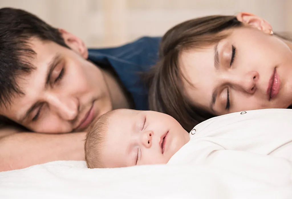 Co Sleeping Benefits: पैरेंट्स के साथ सोने से शिशु को मिलते हैं कई फायदे, जानें 2 Co Sleeping Benefits: पैरेंट्स के साथ सोने से शिशु को मिलते हैं कई फायदे, जानें