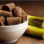 सर्दी में बीमार होने से बचने के लिए खाएं मसाला गुड़, जानें रेसिपी और फायदे